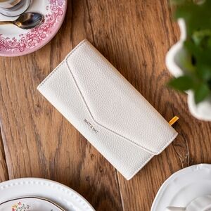Matt & Nat Raye Wallet (The Jilly Box)